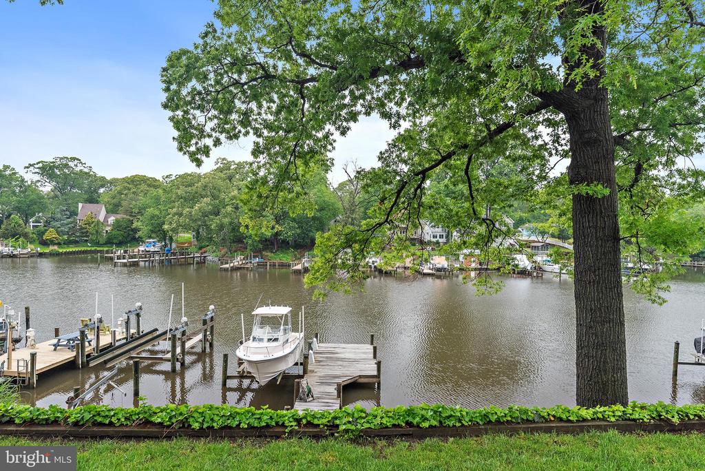 304 RAYFORD DRIVE