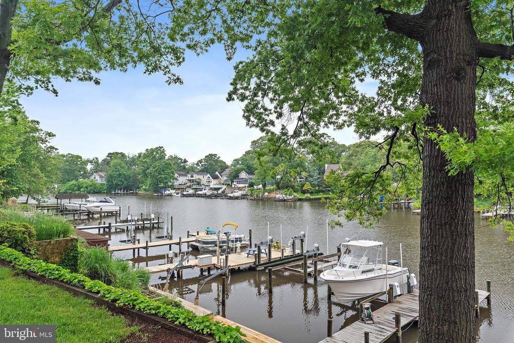 304 RAYFORD DRIVE