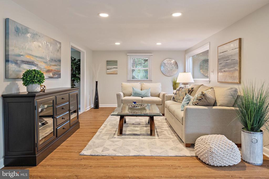 304 RAYFORD DRIVE