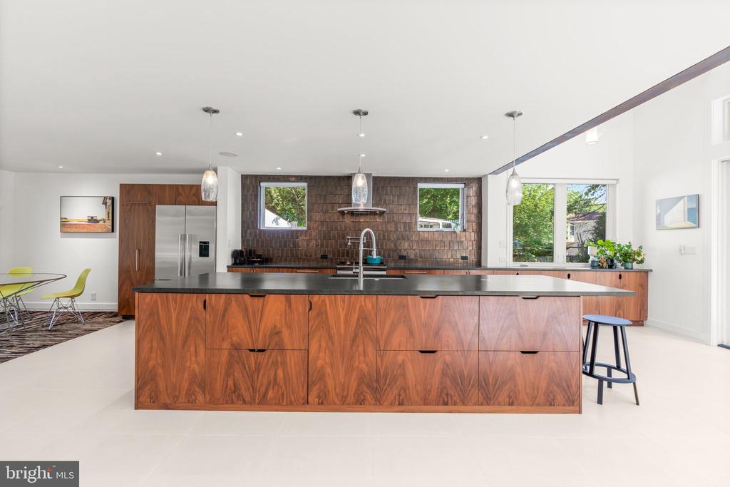 204 MILL COURT