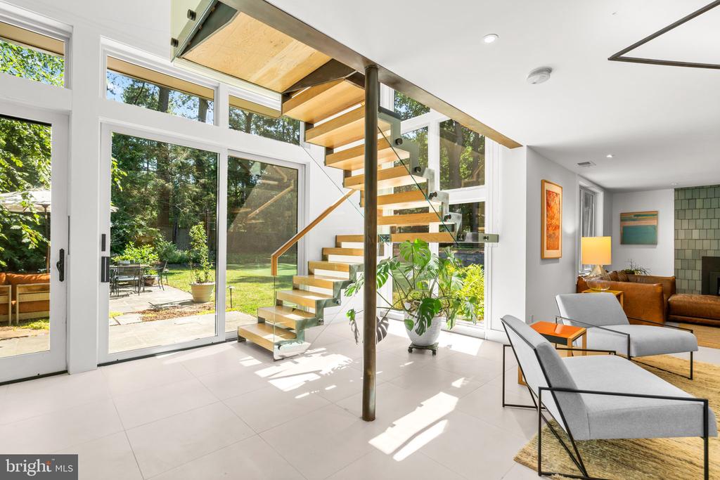 204 MILL COURT