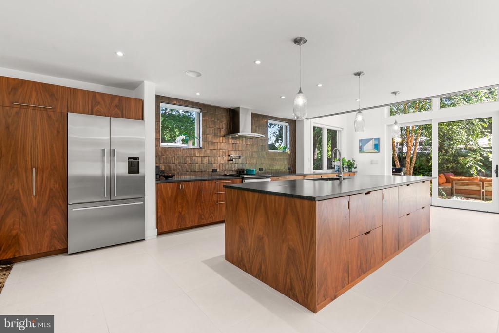 204 MILL COURT