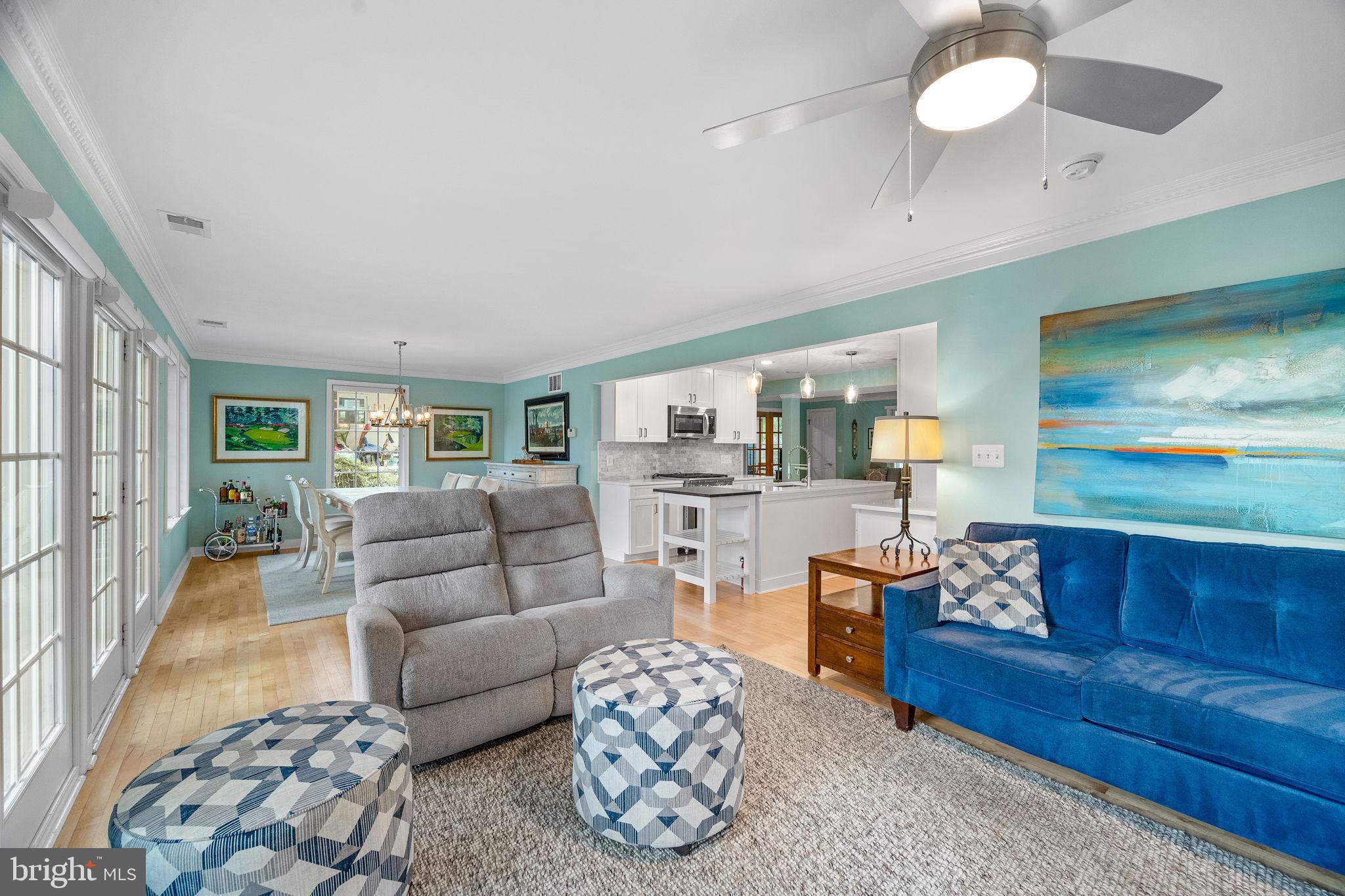 862 DORIS DRIVE
