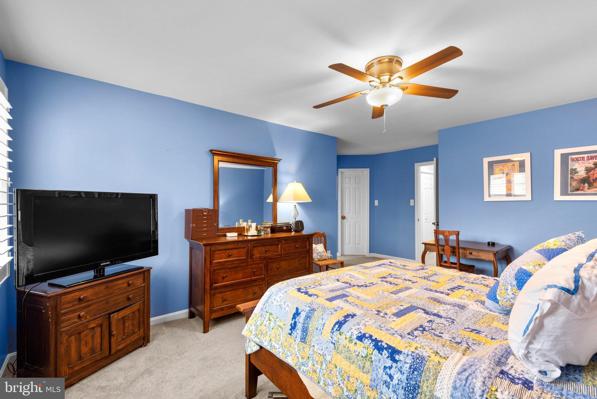 1022 BOOM COURT