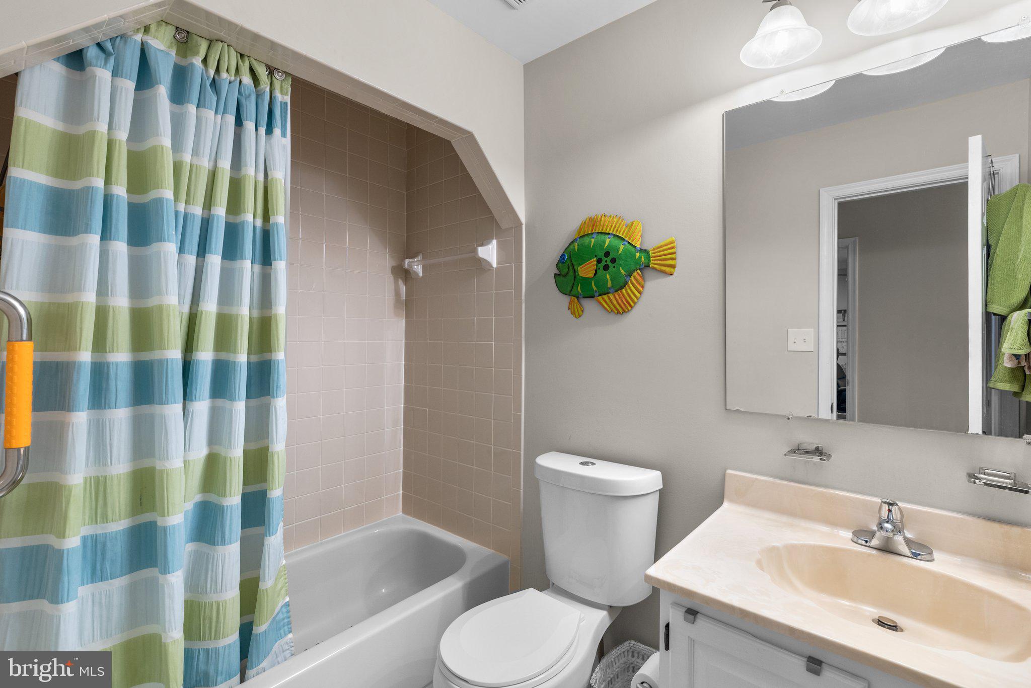 1022 BOOM COURT
