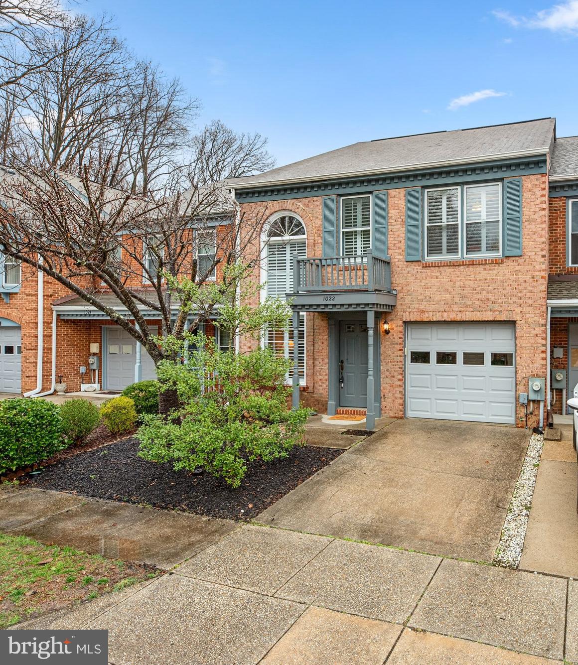 1022 BOOM COURT