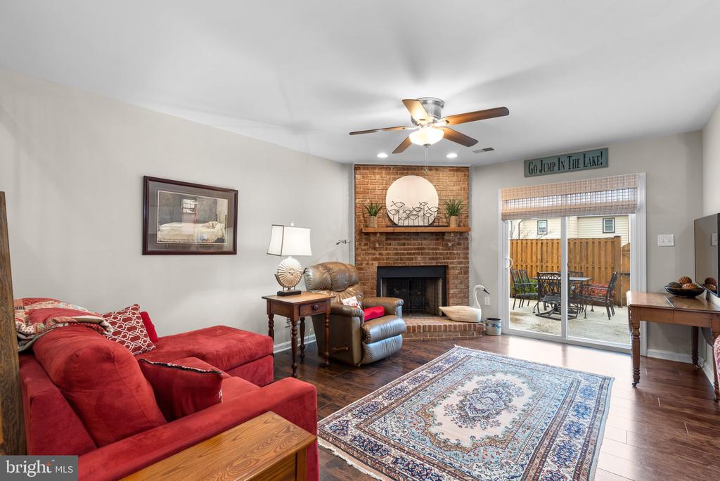 1022 BOOM COURT
