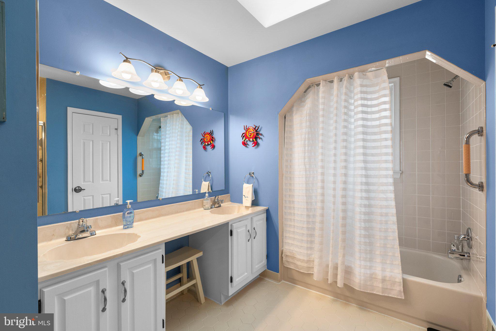 1022 BOOM COURT