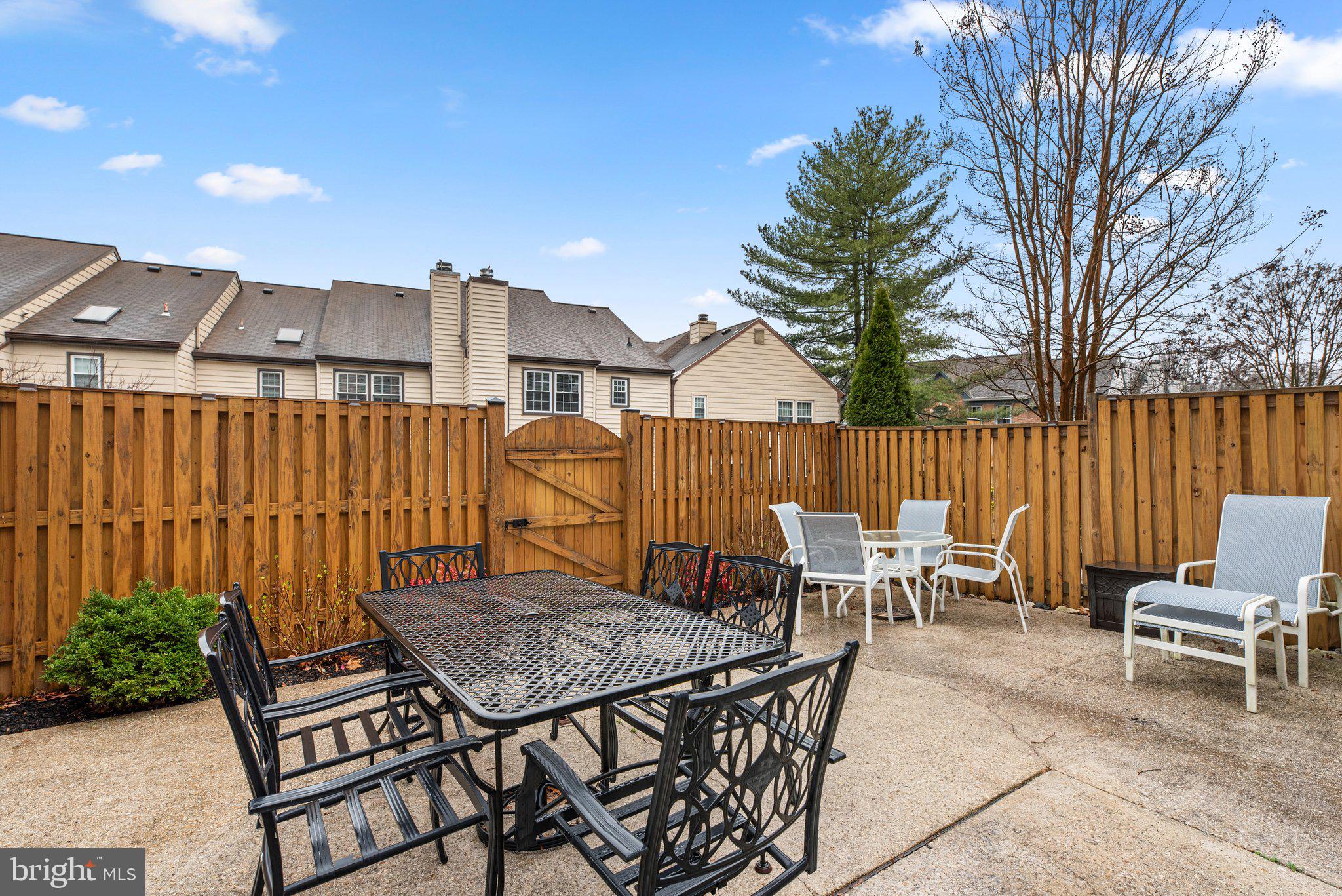 1022 BOOM COURT