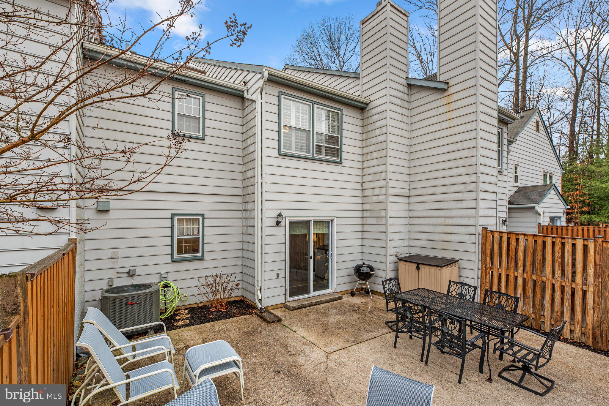 1022 BOOM COURT