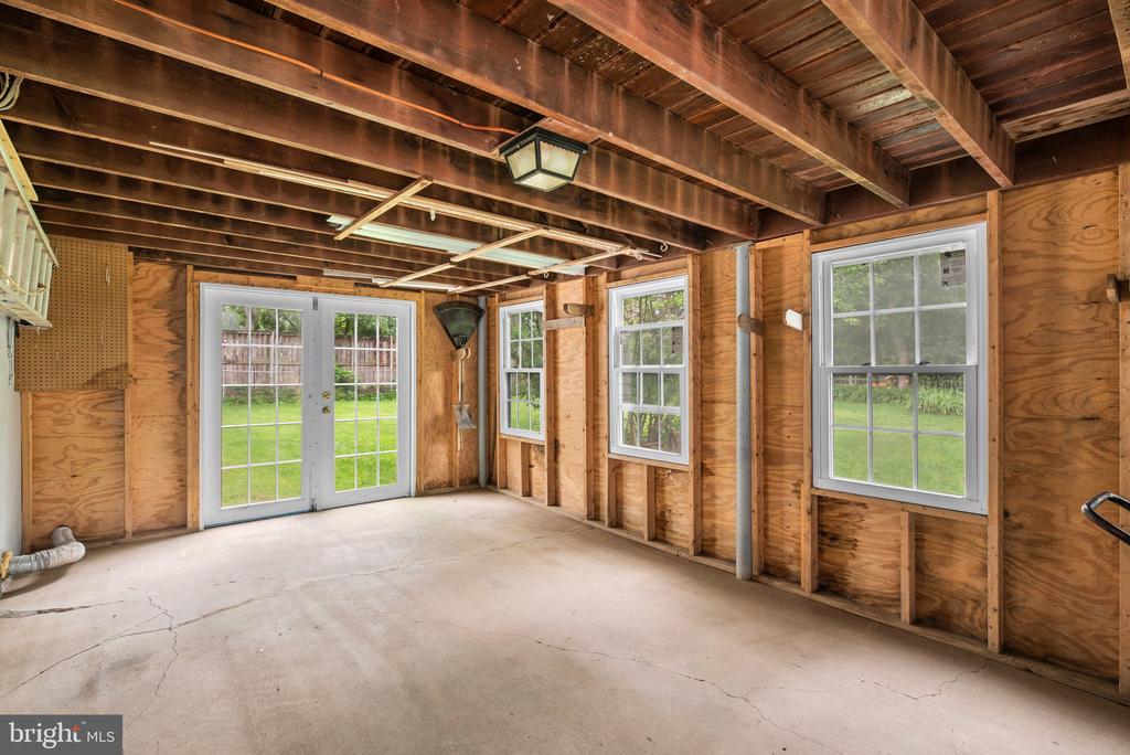 127 DREXEL DRIVE