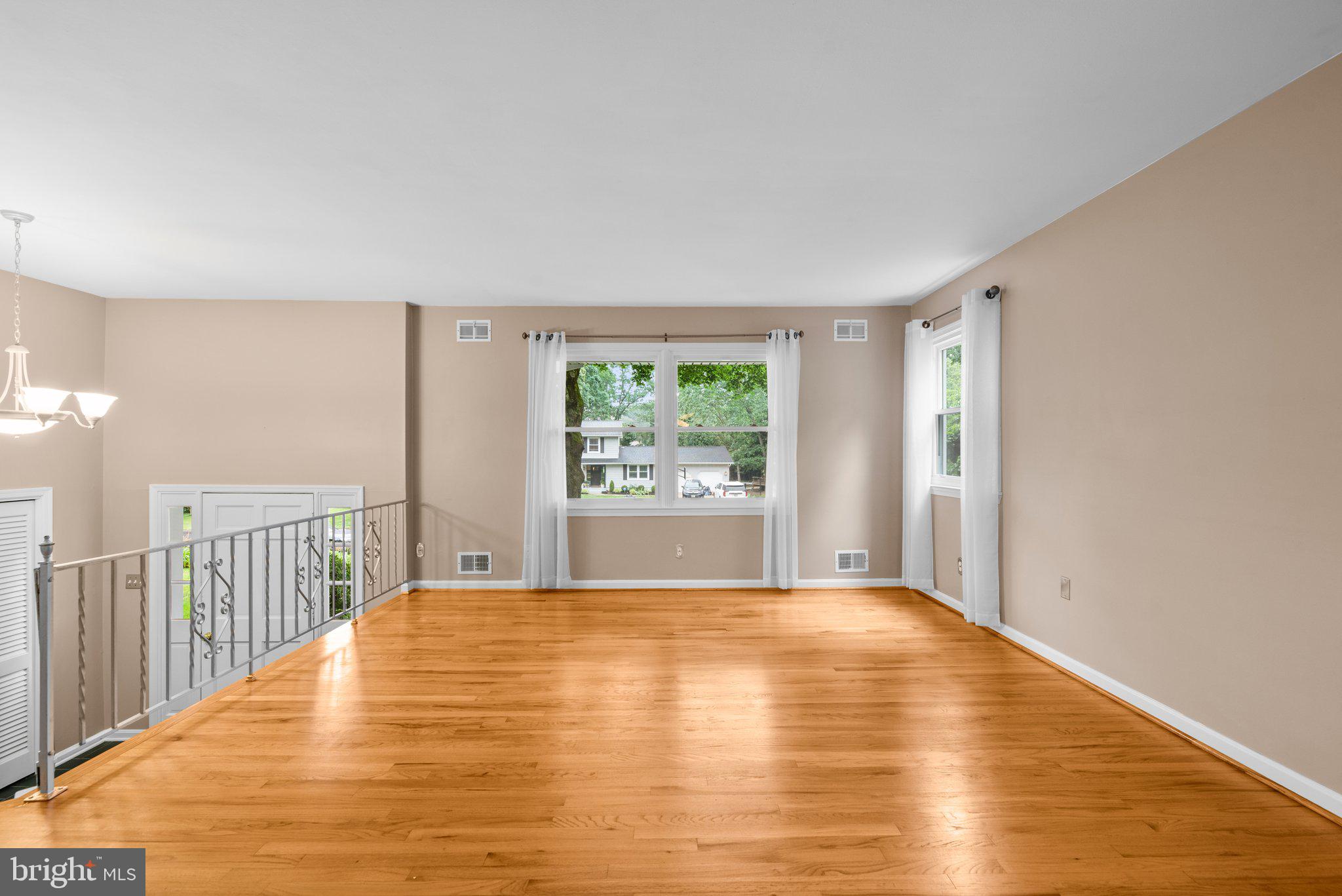 127 DREXEL DRIVE