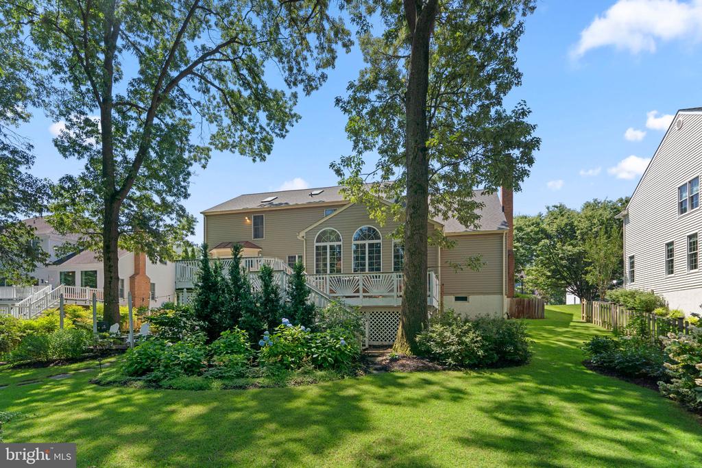 790 SPRINGBLOOM DRIVE