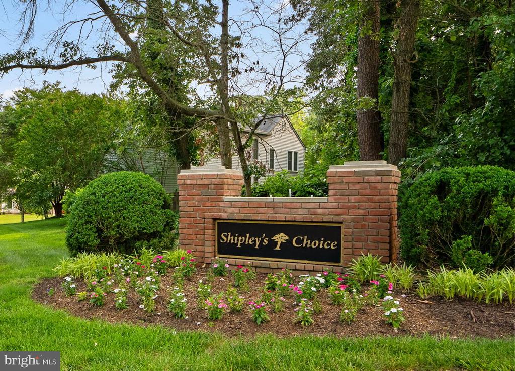 790 SPRINGBLOOM DRIVE