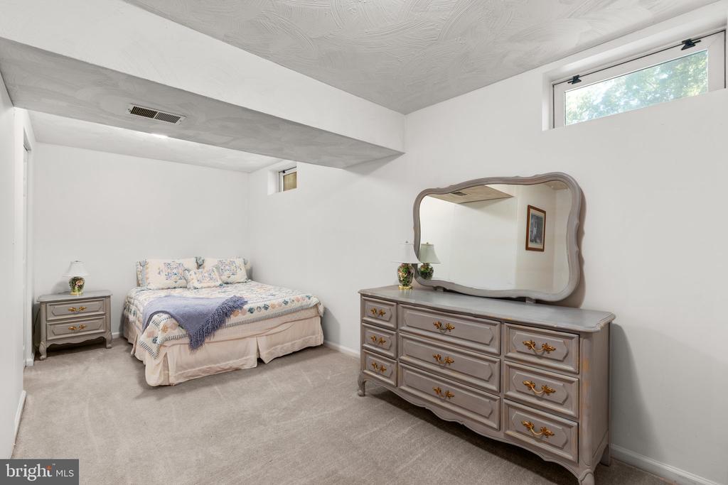 790 SPRINGBLOOM DRIVE