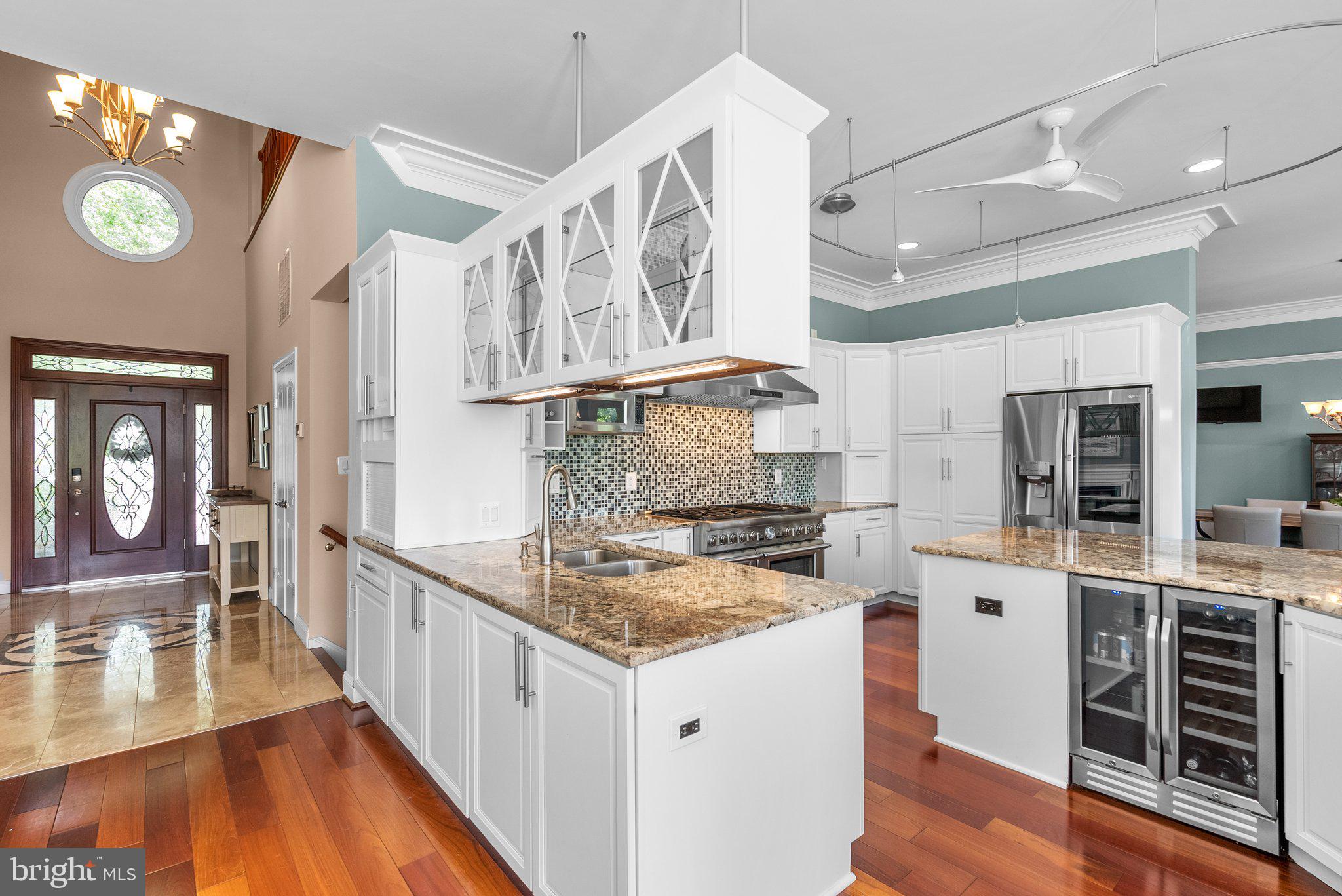 734 OAK GROVE CIRCLE