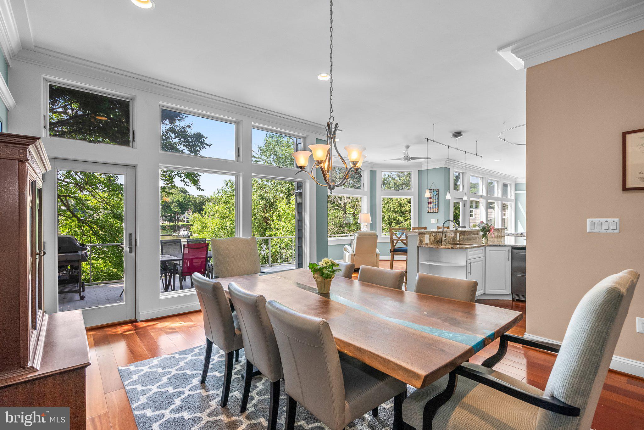 734 OAK GROVE CIRCLE