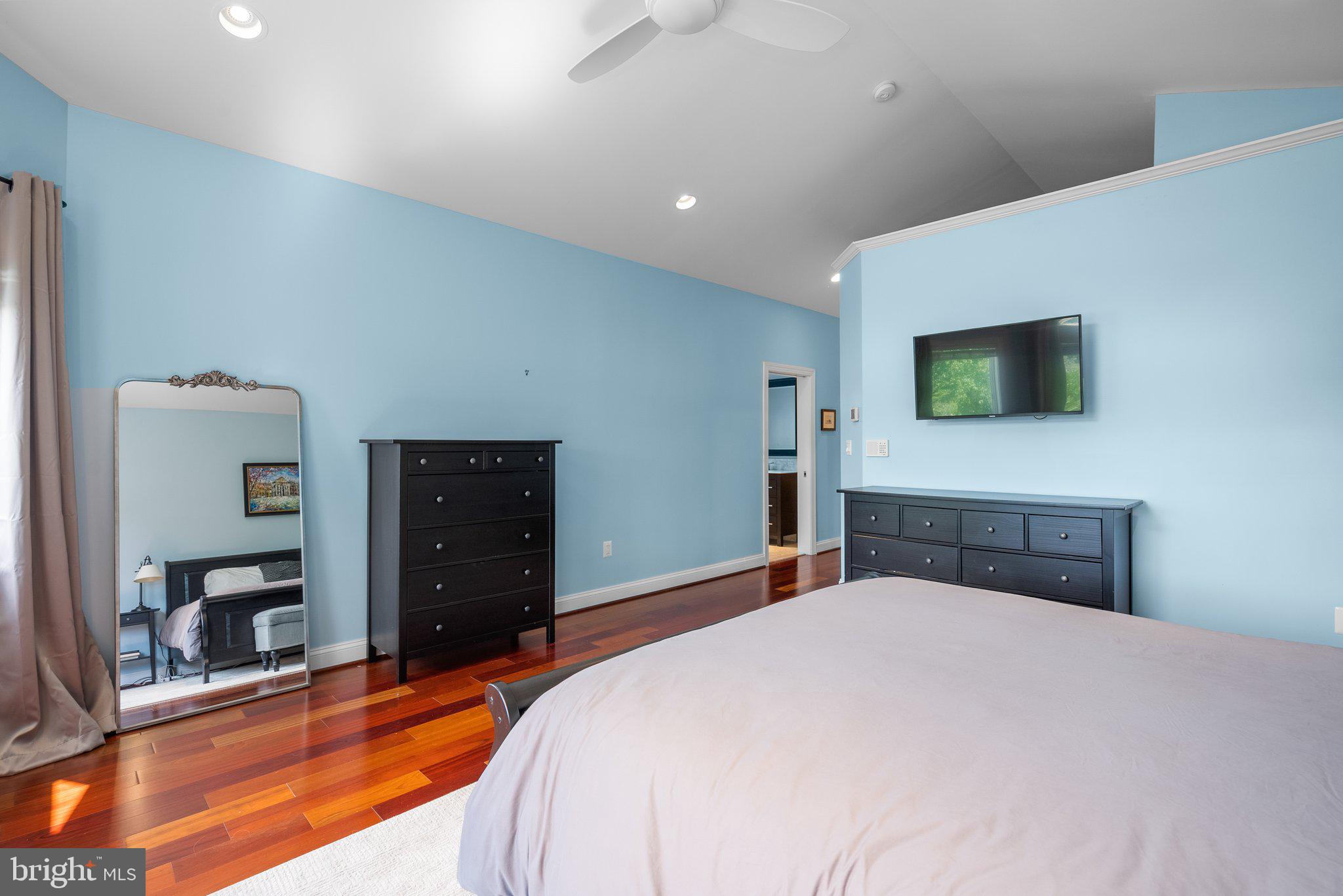 734 OAK GROVE CIRCLE