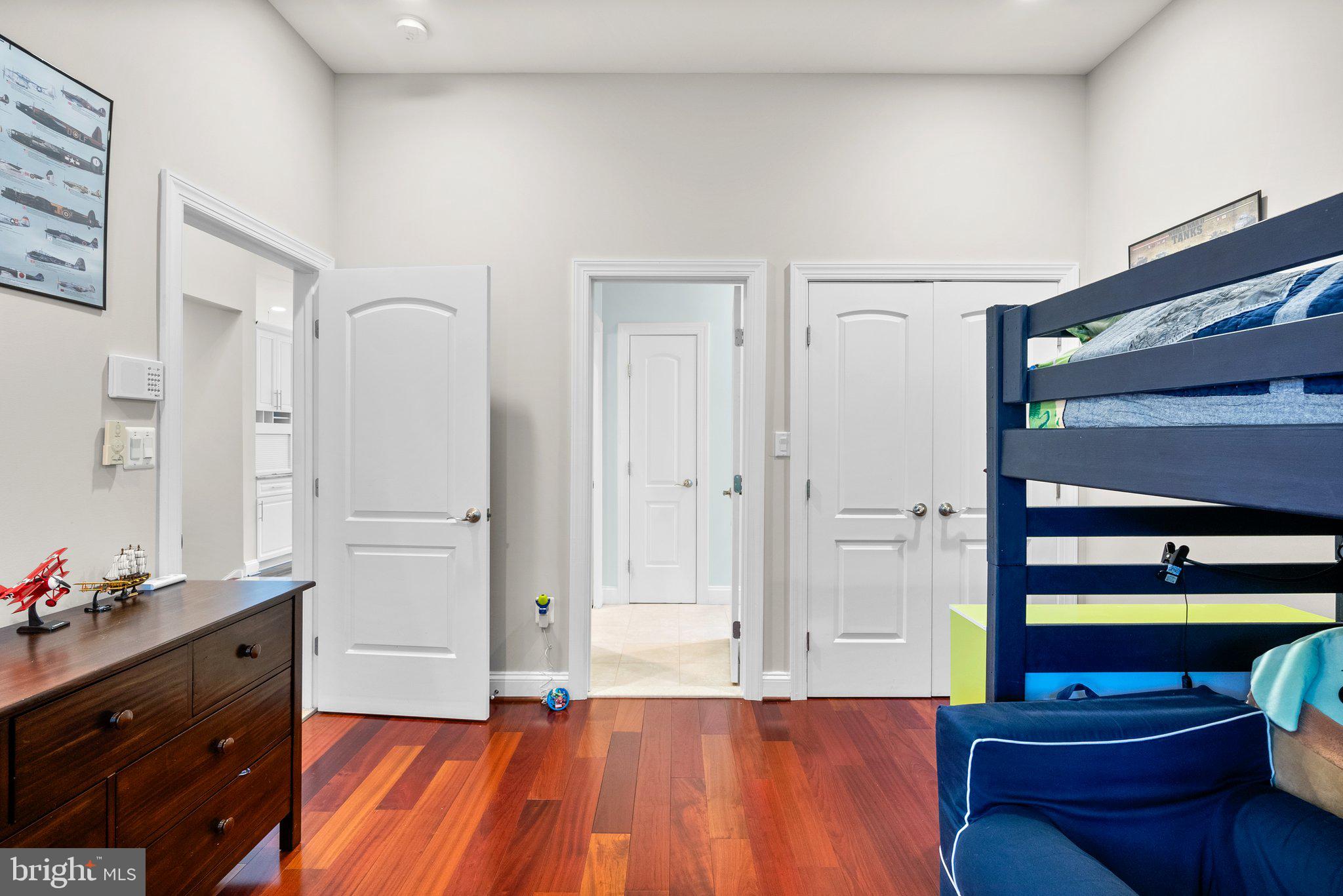 734 OAK GROVE CIRCLE