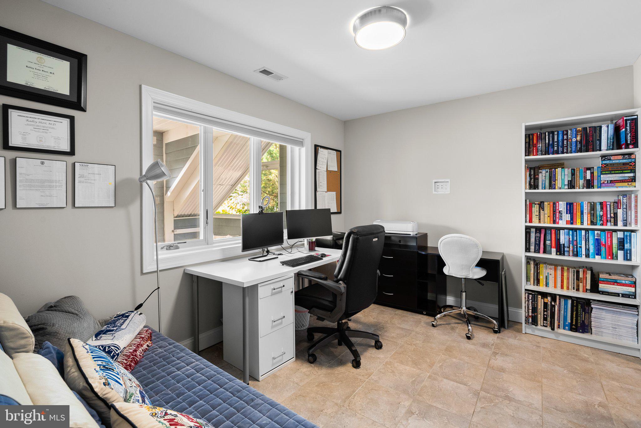 734 OAK GROVE CIRCLE