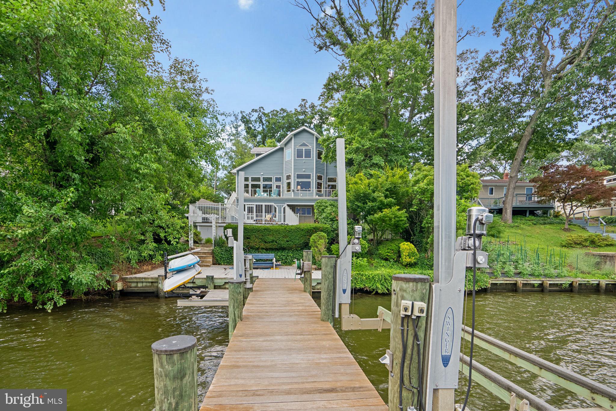 734 OAK GROVE CIRCLE