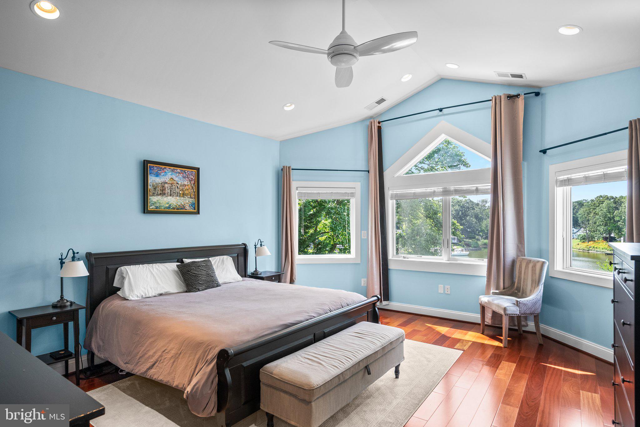 734 OAK GROVE CIRCLE