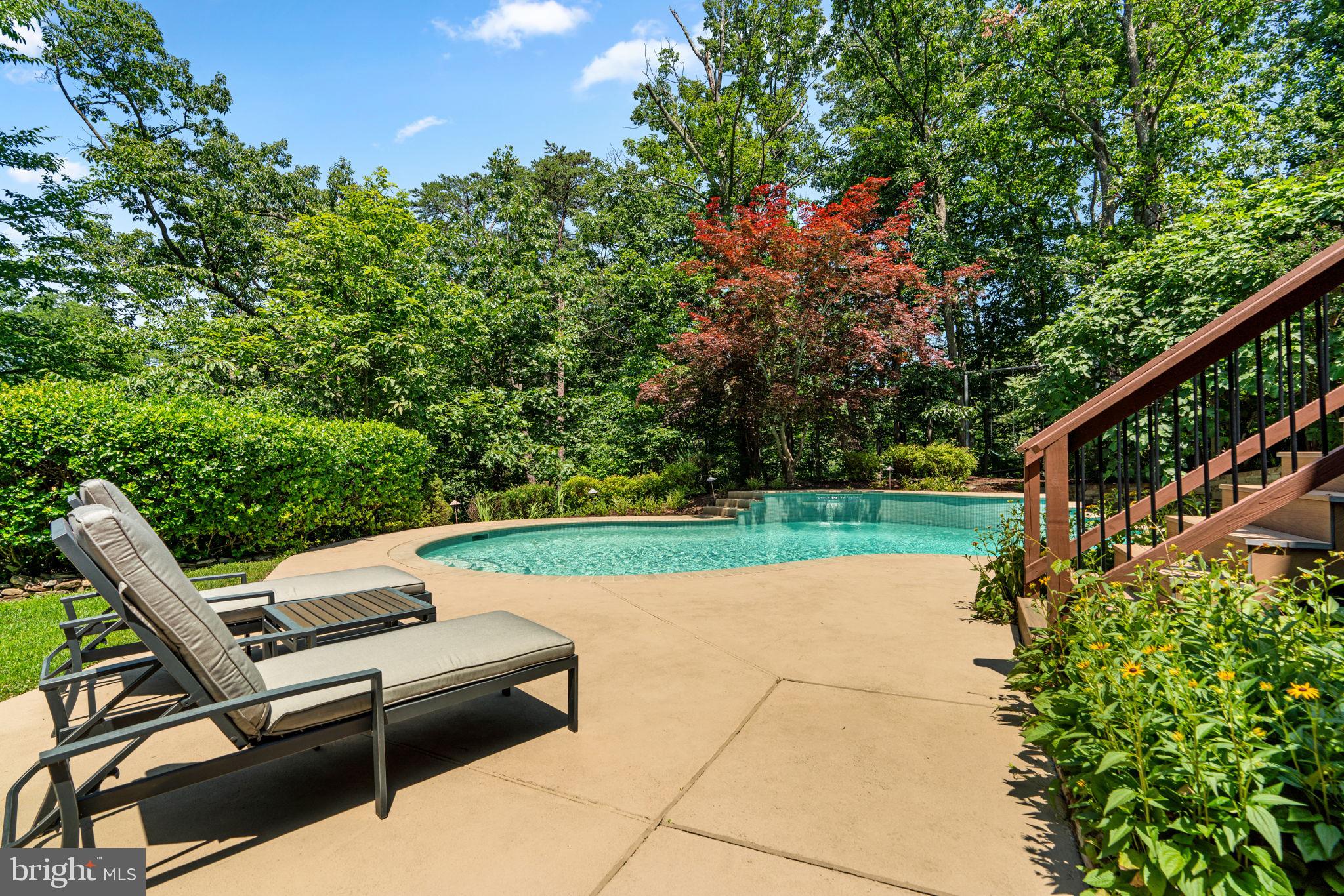 1200 MARINAVIEW DRIVE