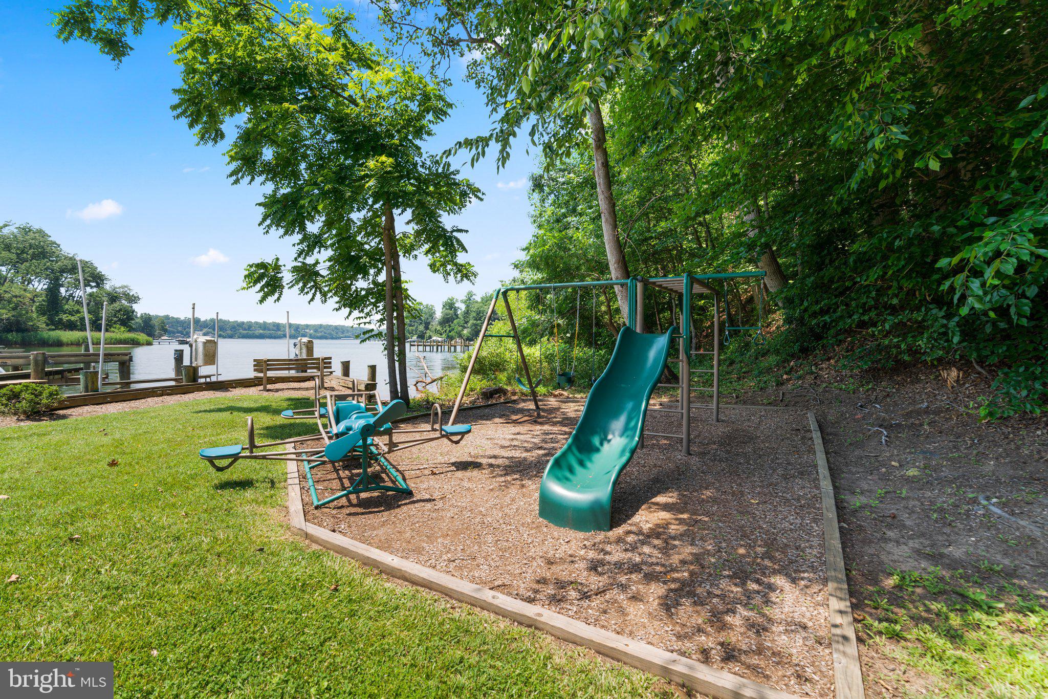 1200 MARINAVIEW DRIVE