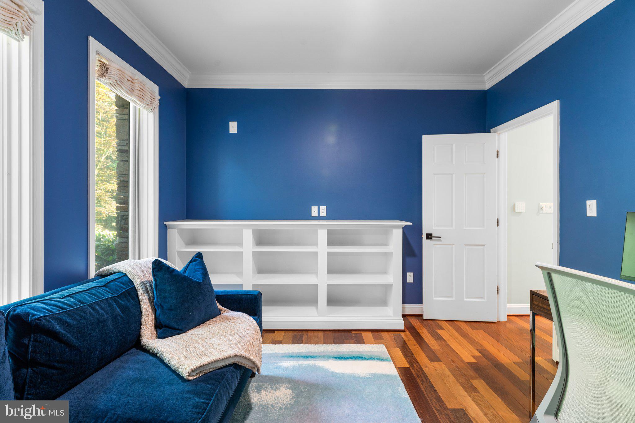 1200 MARINAVIEW DRIVE