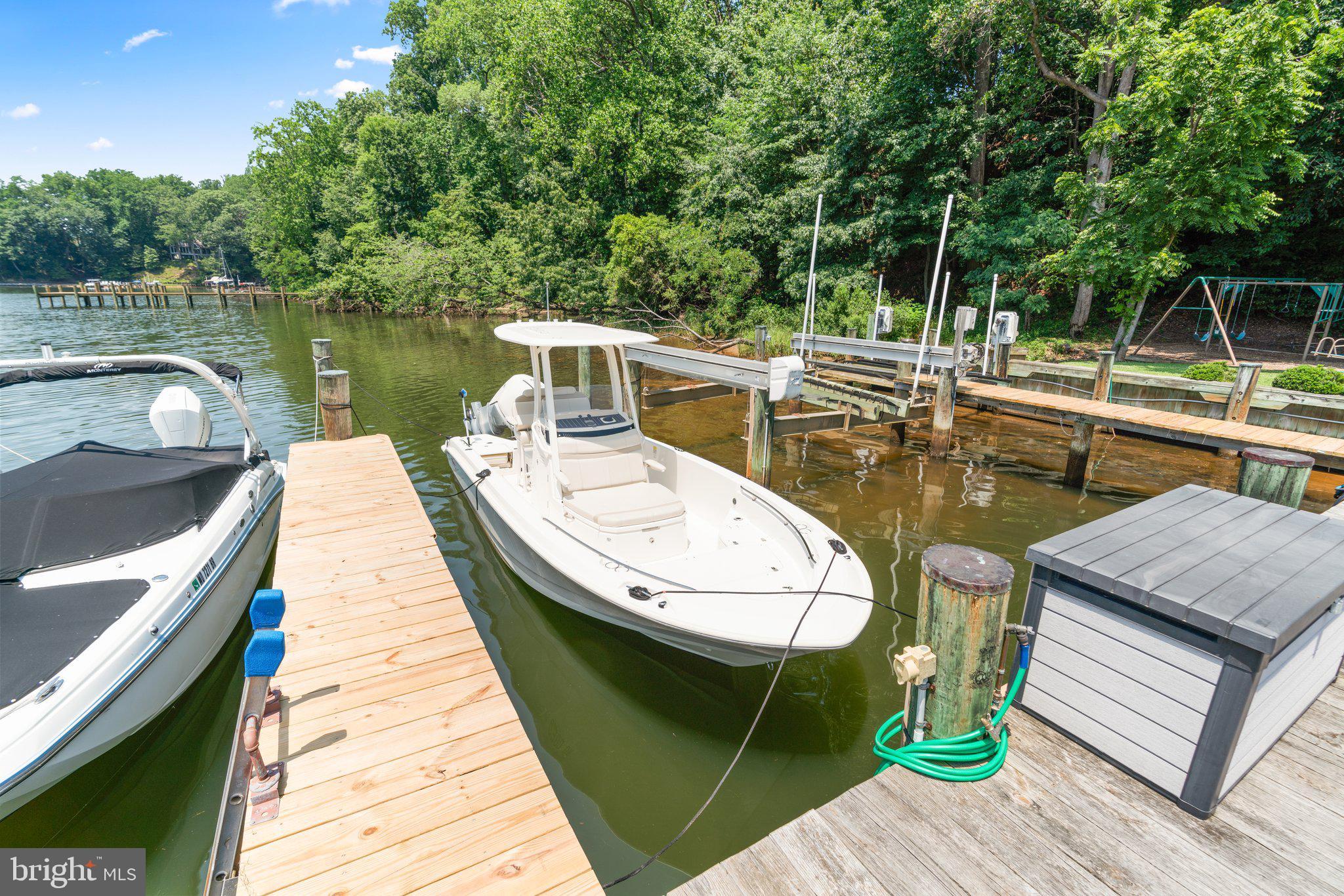 1200 MARINAVIEW DRIVE