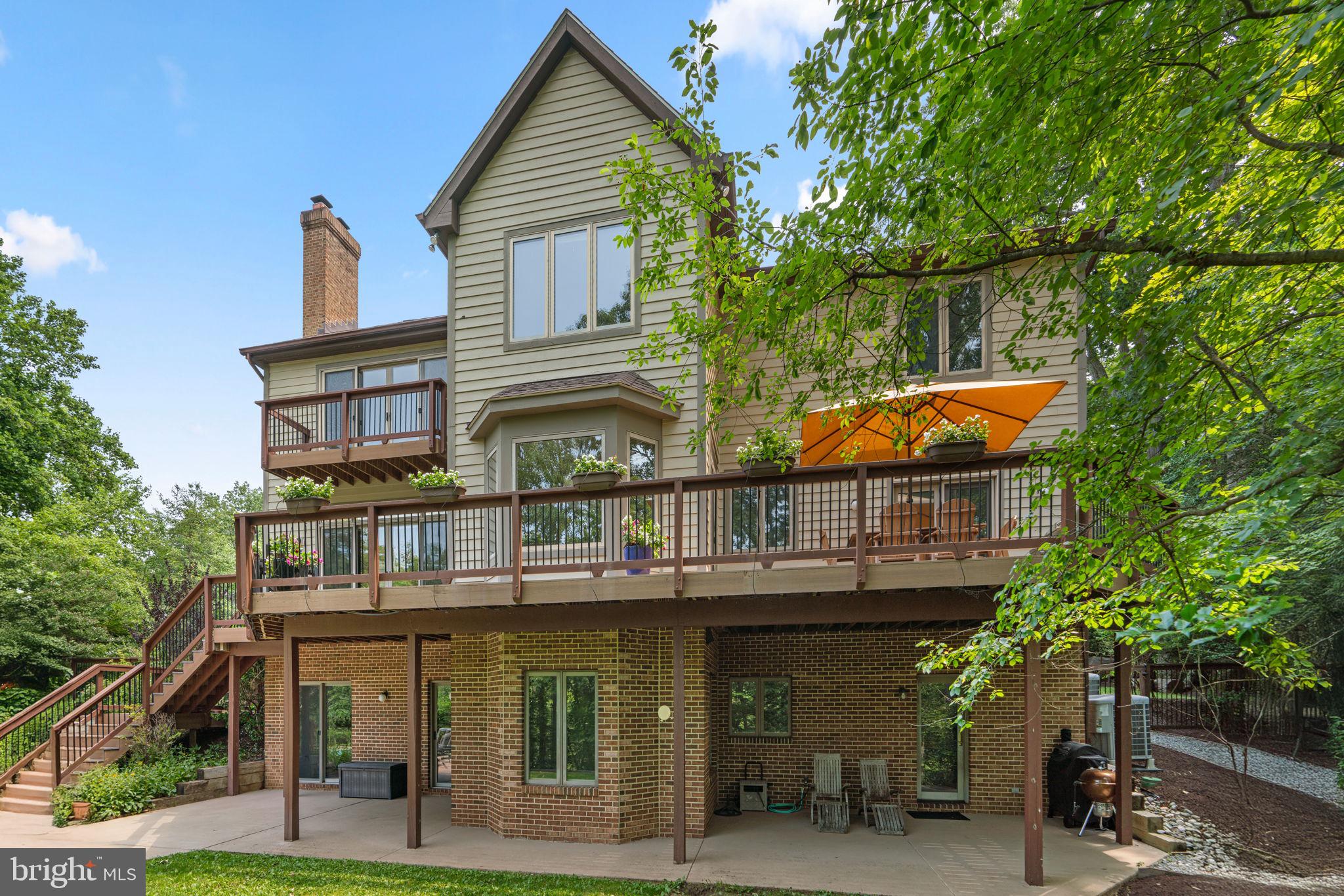 1200 MARINAVIEW DRIVE