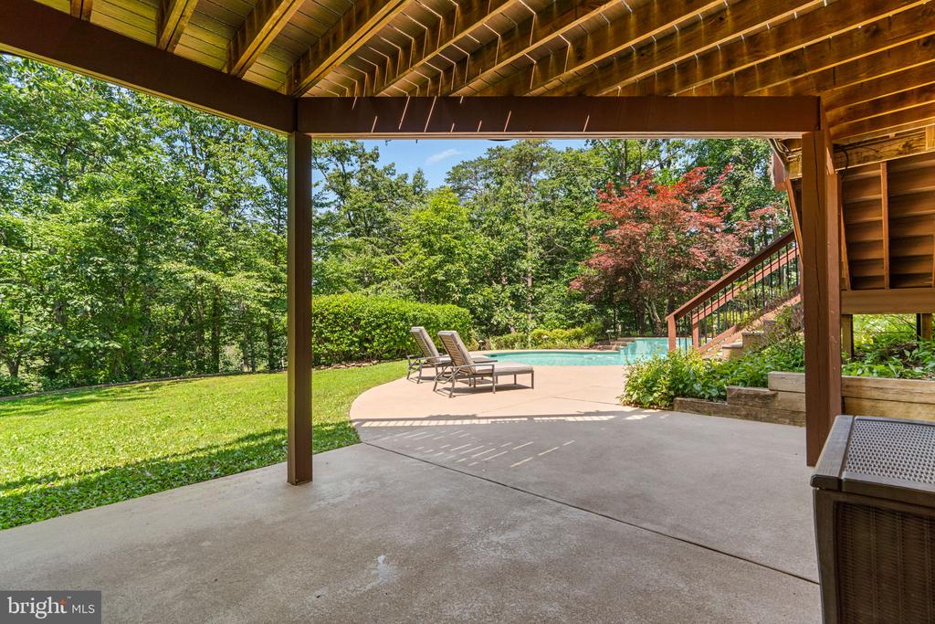 1200 MARINAVIEW DRIVE