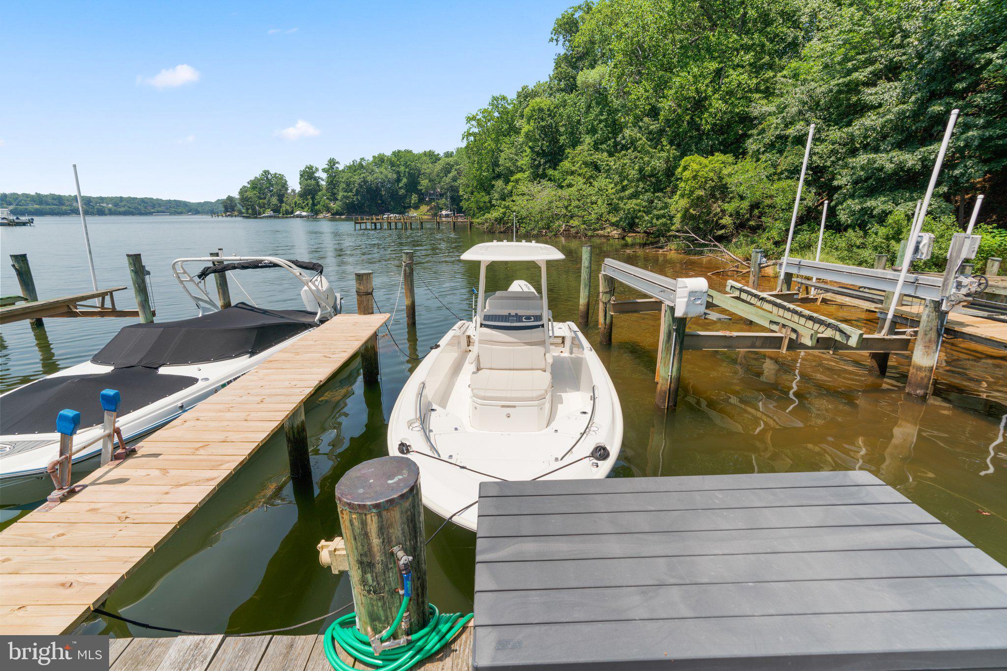 1200 MARINAVIEW DRIVE