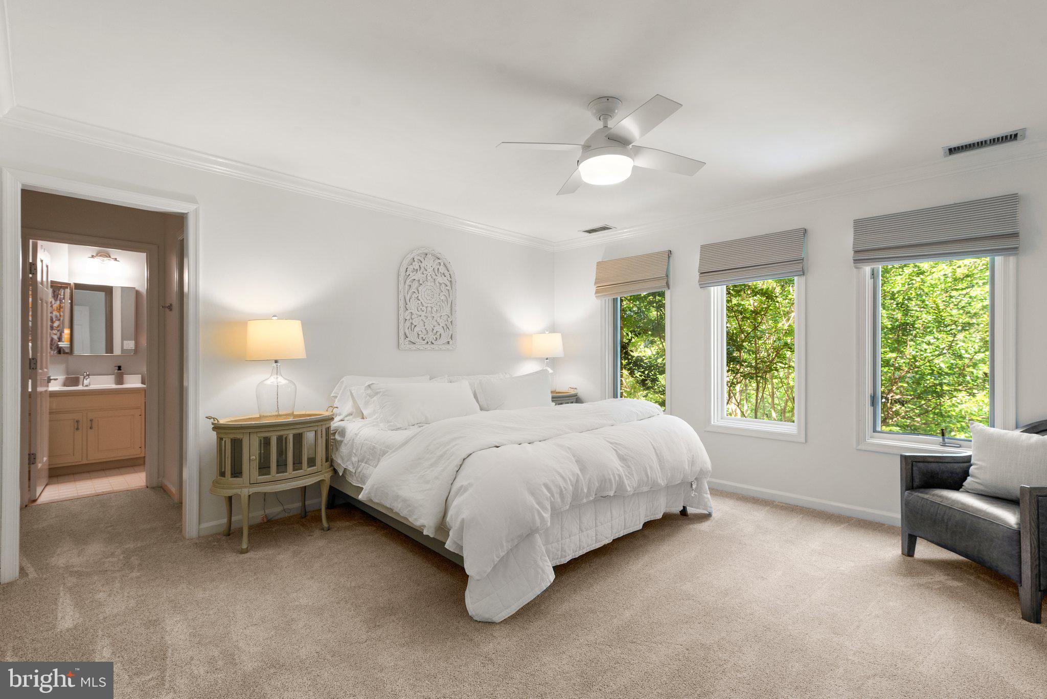 1200 MARINAVIEW DRIVE