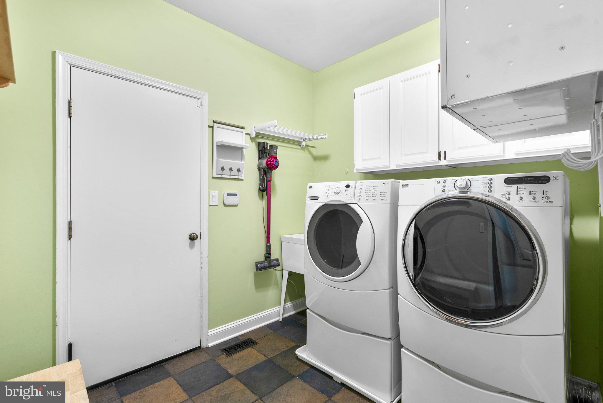 1200 MARINAVIEW DRIVE