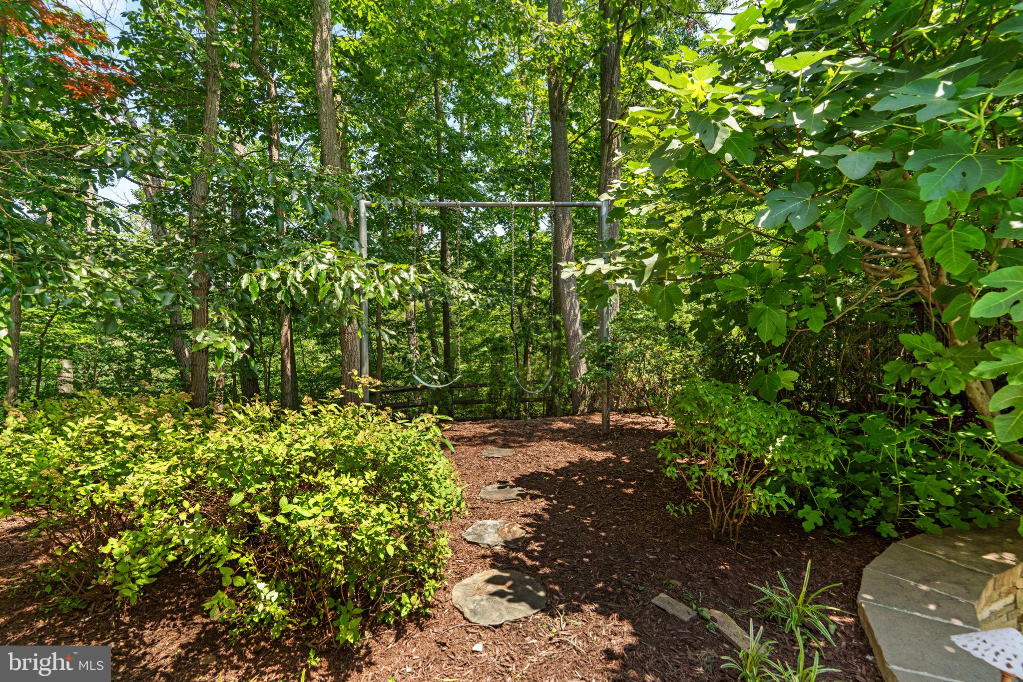 1200 MARINAVIEW DRIVE