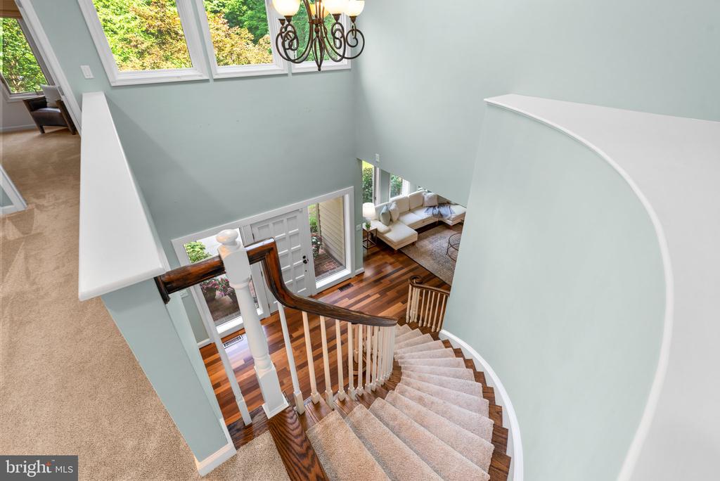 1200 MARINAVIEW DRIVE