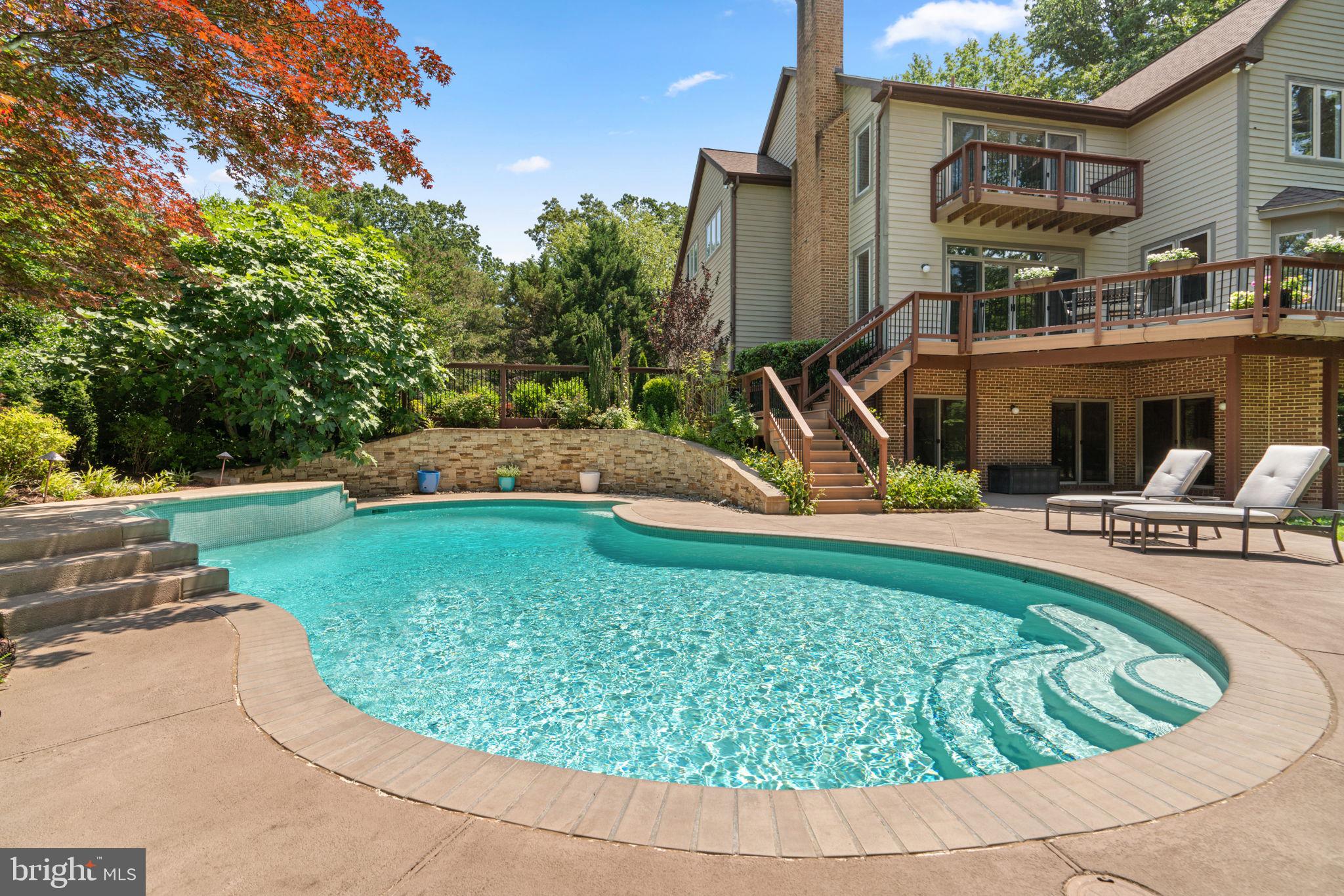 1200 MARINAVIEW DRIVE