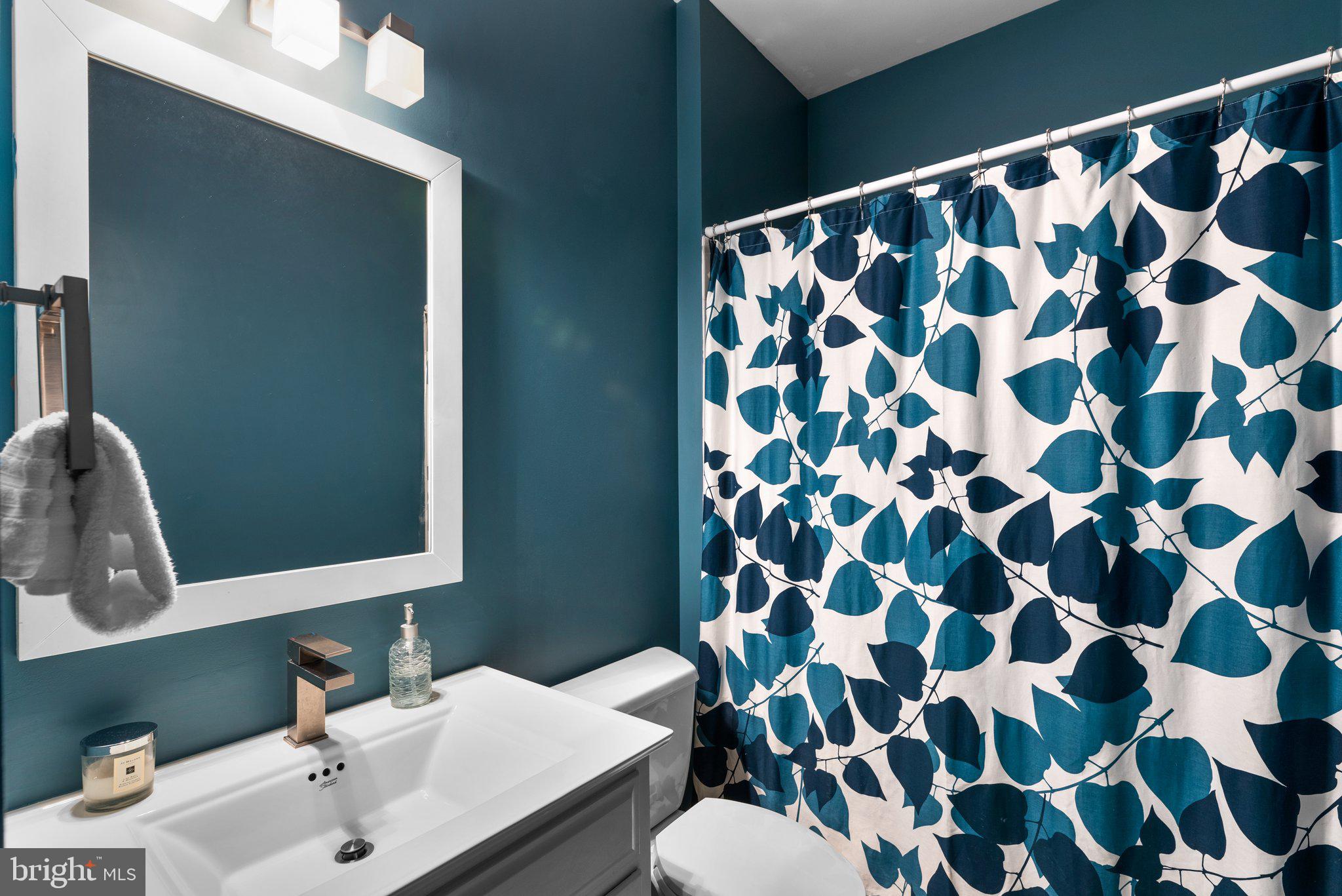 1200 MARINAVIEW DRIVE