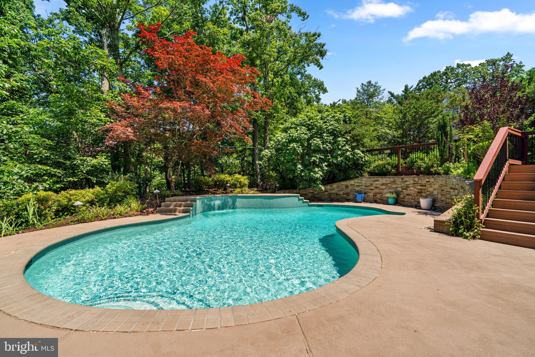 1200 MARINAVIEW DRIVE