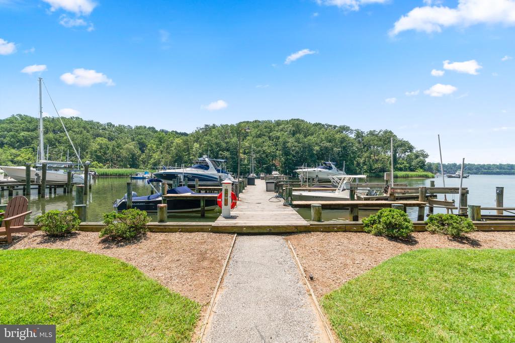 1200 MARINAVIEW DRIVE