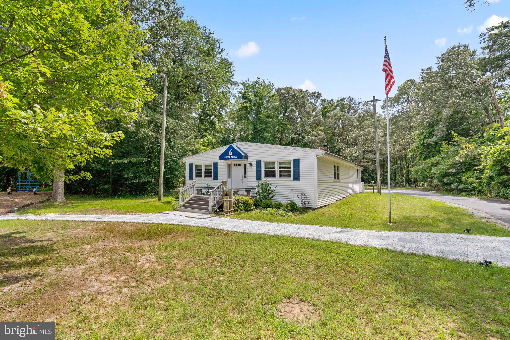 1013 SHORE ACRES ROAD