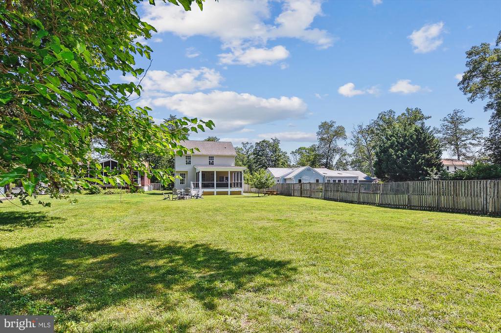 333 NORTH DRIVE