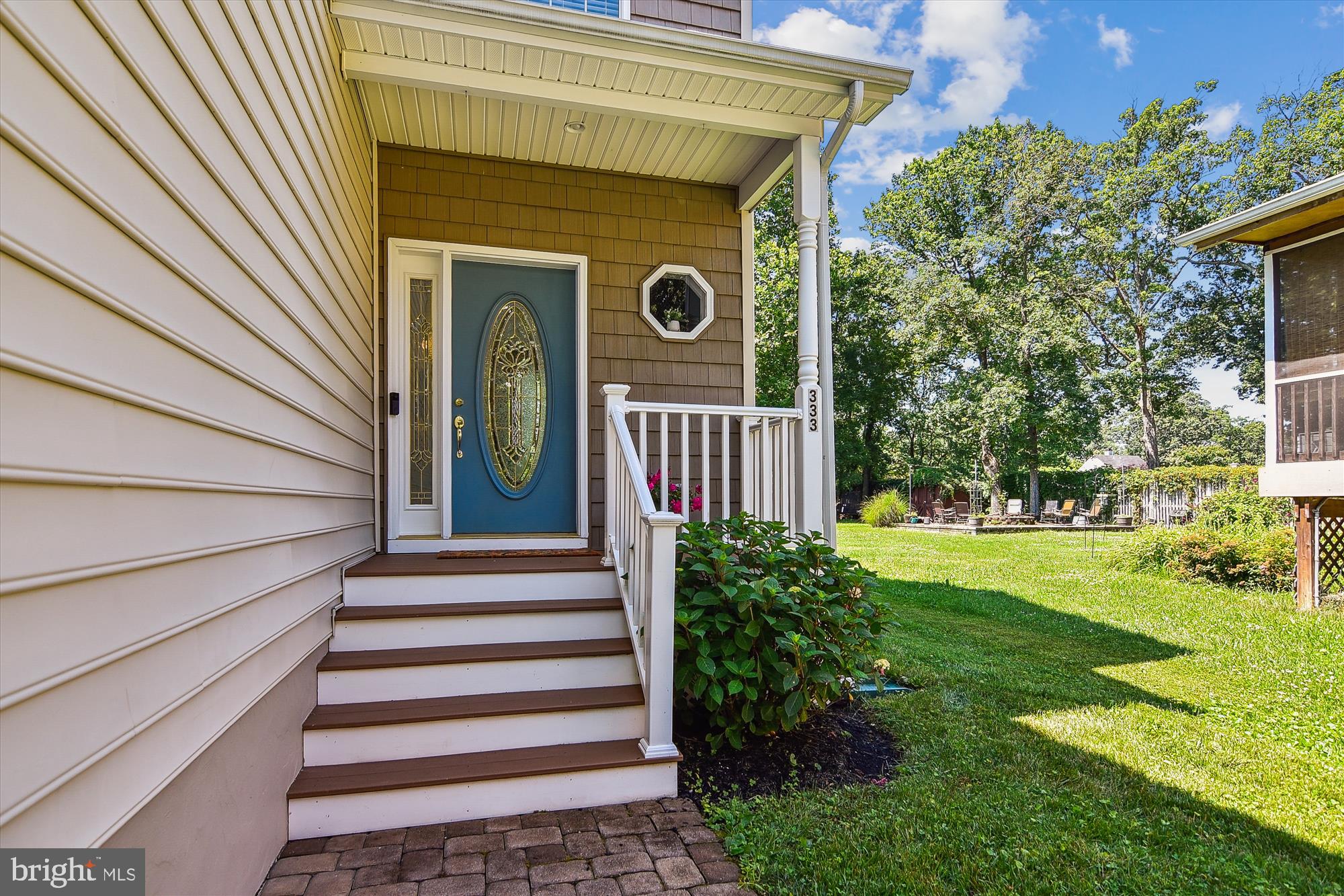 333 NORTH DRIVE