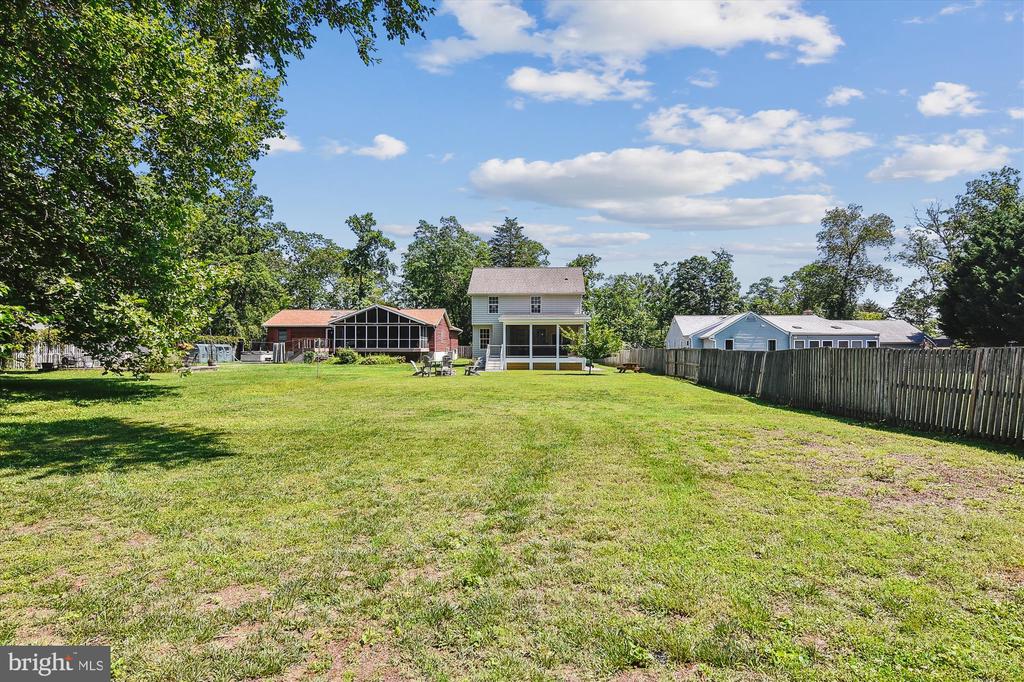333 NORTH DRIVE