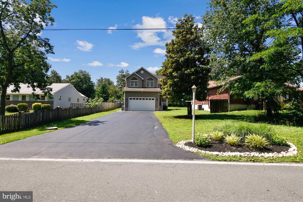 333 NORTH DRIVE