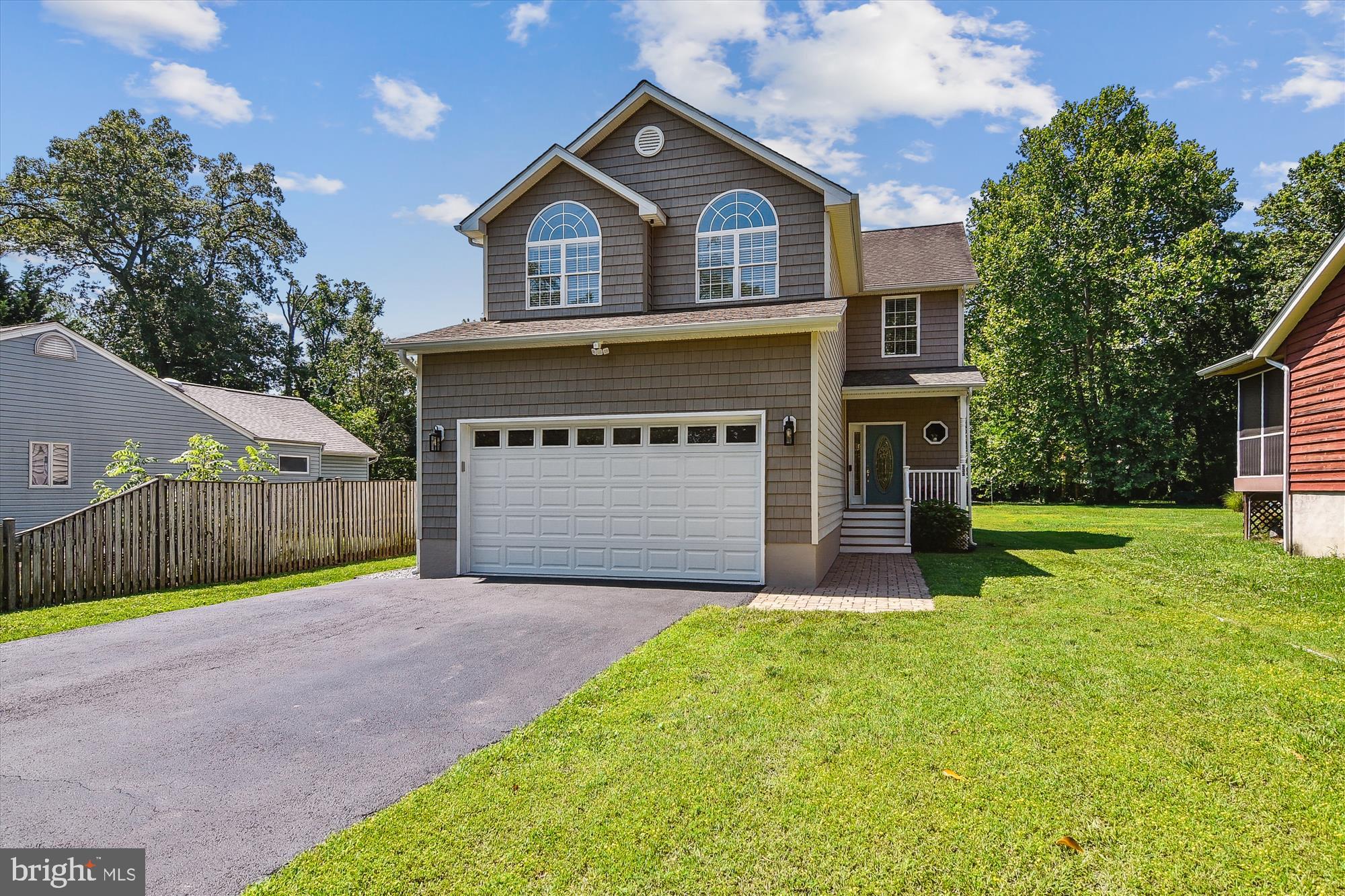 333 NORTH DRIVE