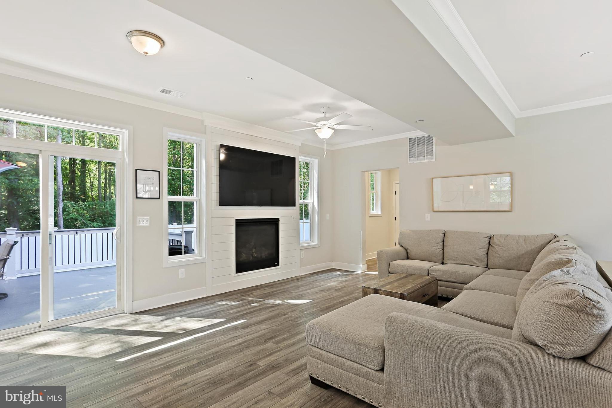 1638 CHESAPEAKE LANE
