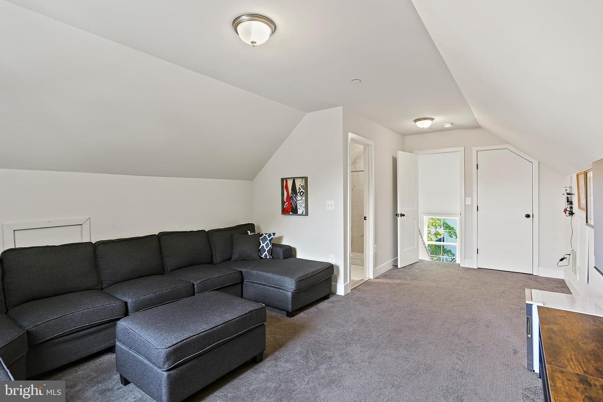 1638 CHESAPEAKE LANE