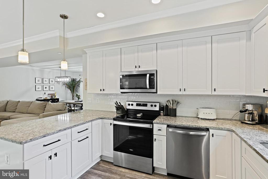 1638 CHESAPEAKE LANE